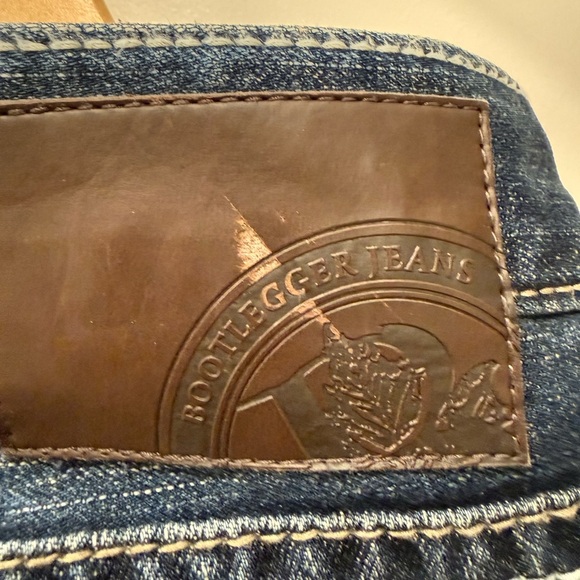 Bootlegger Jeans Men's Dark Blue Straight Jeans with Excellent Condition - Picture 4 of 8